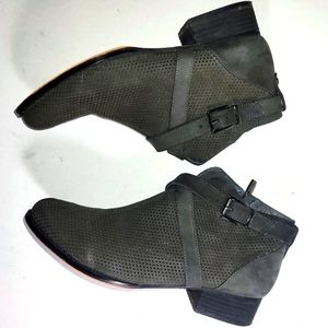 Vince Camuto Battleship Oil Nubuck CASHA PERFORATED Leather Boot, Women Size 10M